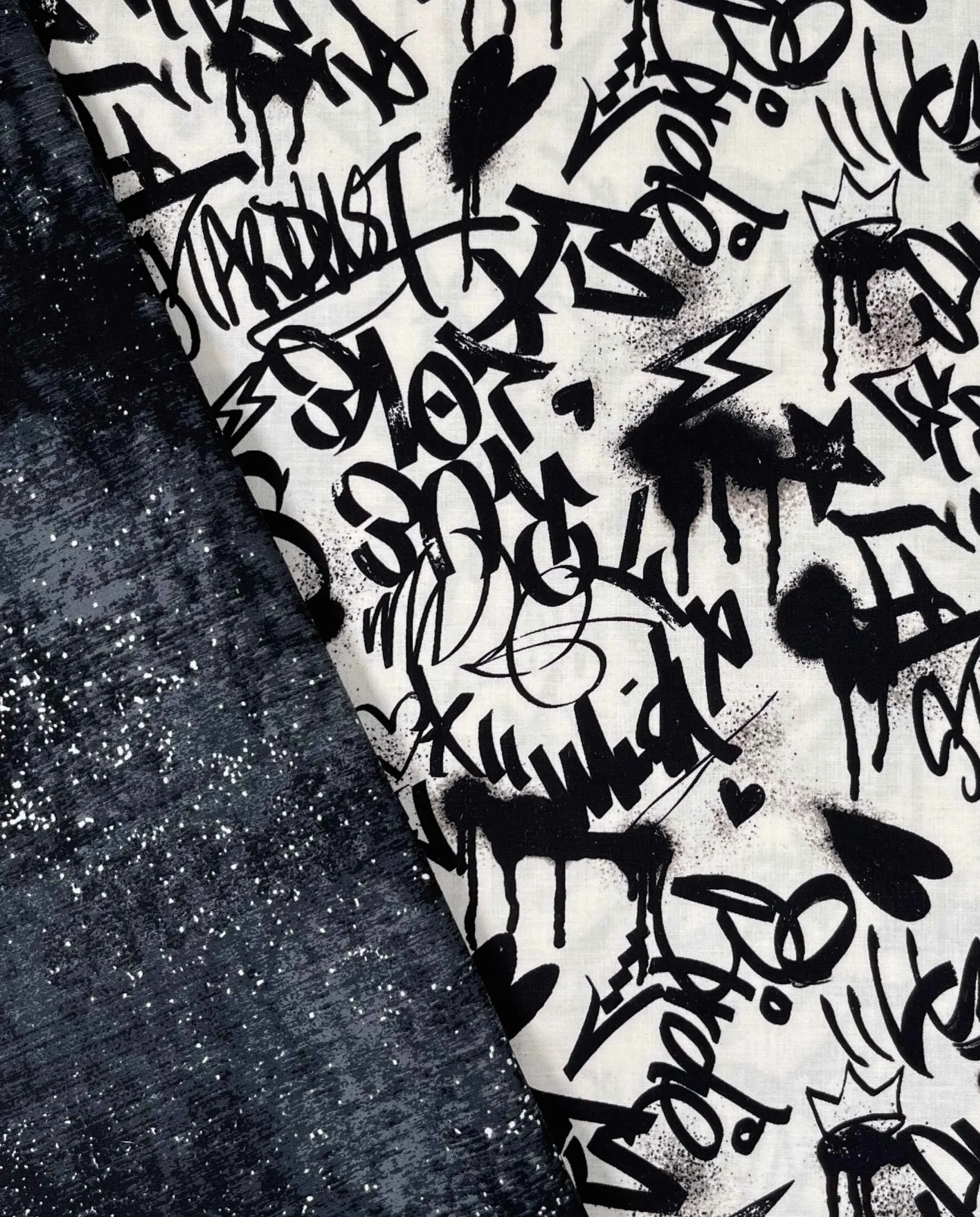 Bag Pack – Black and White Graffiti